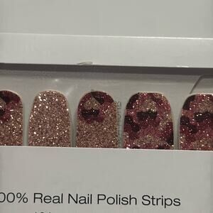 NWT Color Street Retired "Crush Hour" Pink Hearts Glitter Nail Strips